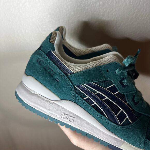 ASICS GEL-LYTE III OG in Dark Neptune/Midnight Teal MENS 7.5 UNISEX WOMENS 9 main image 7
